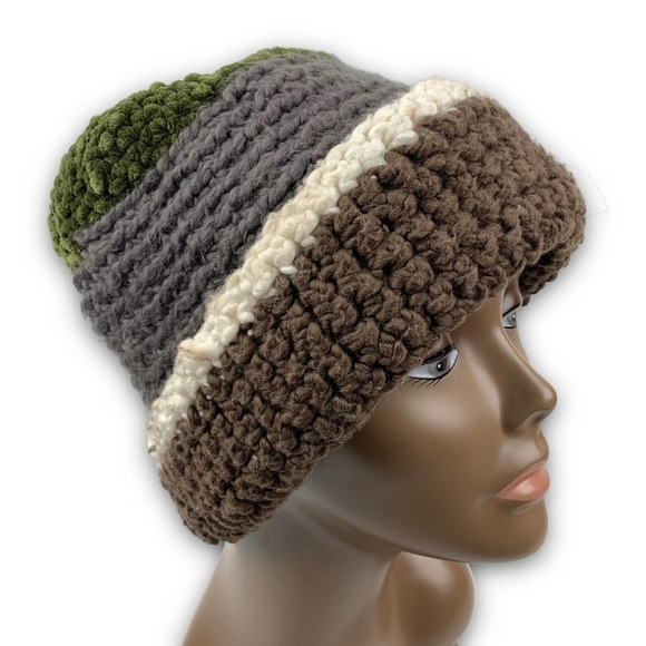 Hand made crochet woven oversized winter hat - Picture 3 of 12